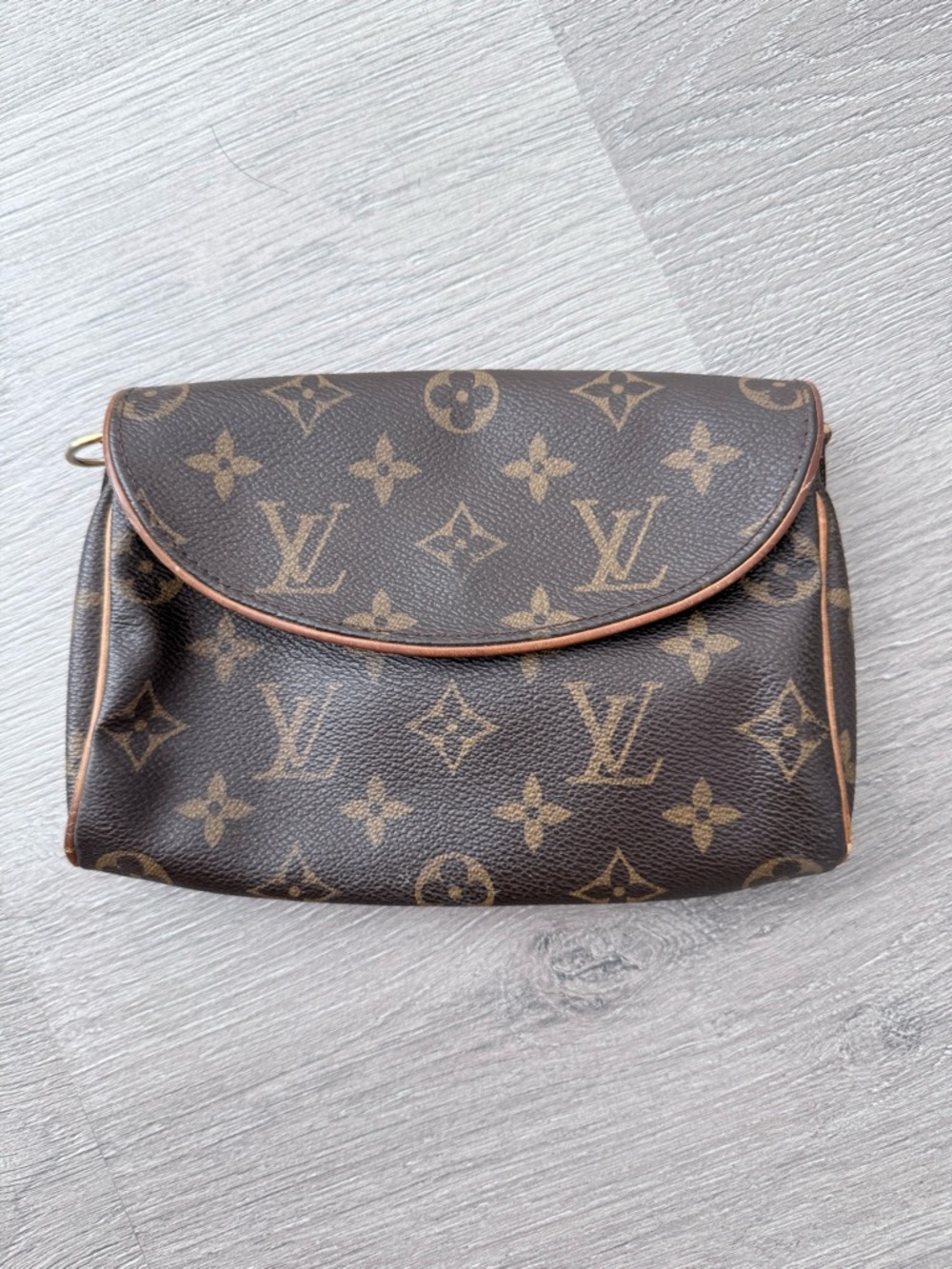 Pre loved Louis Vuitton Monogram Canvas belt bag cross body no strap